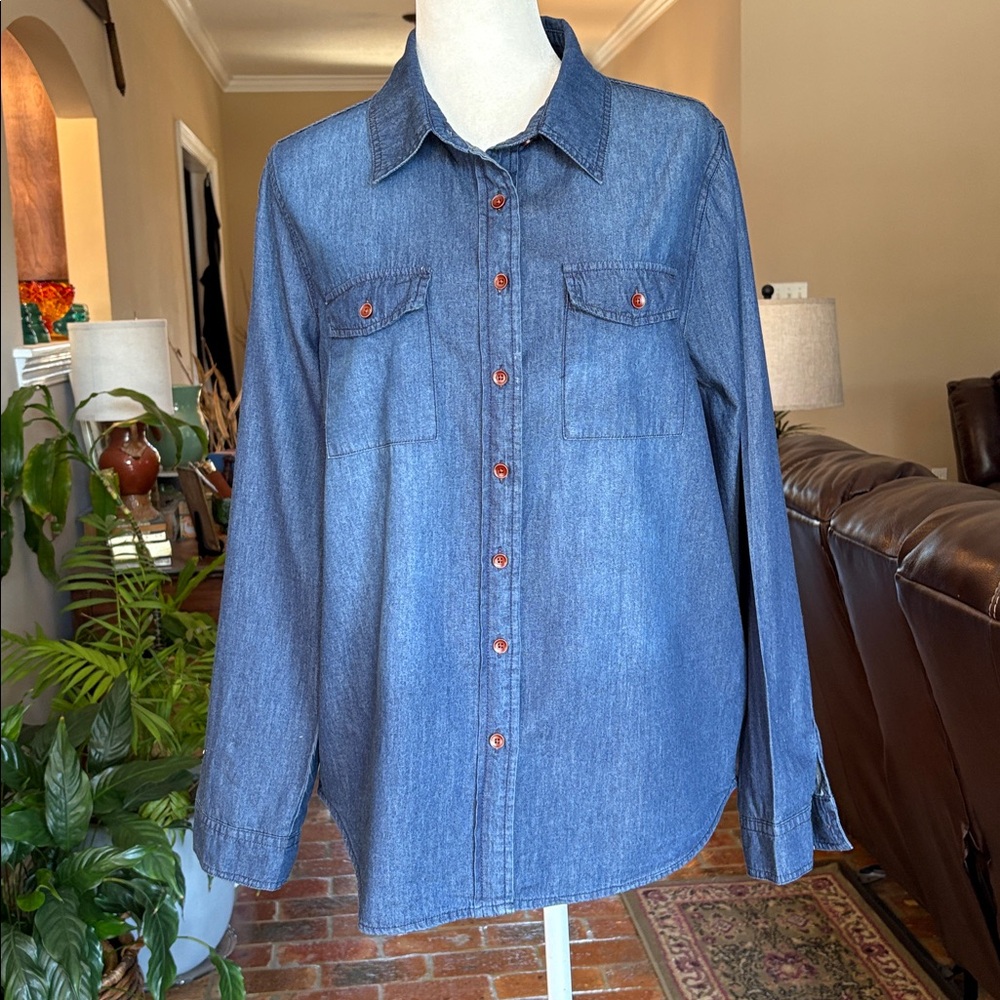 Luvamia Chambray Long Sleeve Button Down Denim Shirt size L - Picture 4 of 16